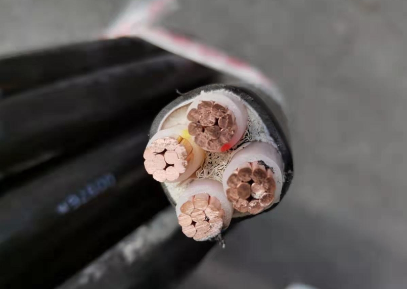 荔灣電纜廠家分享哪些因素是引起電力電纜起火呢？.jpg